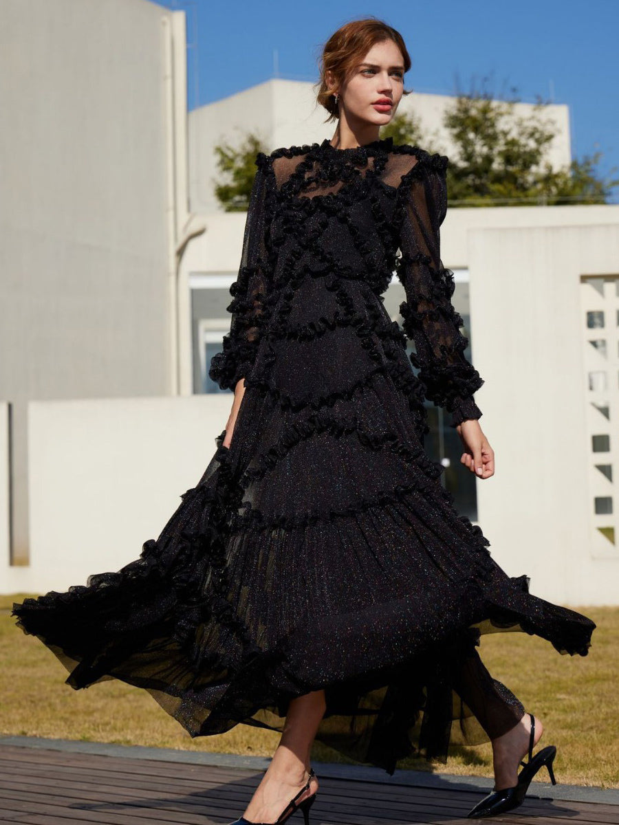 Effortlessly Elegant Dress with a Timeless Design