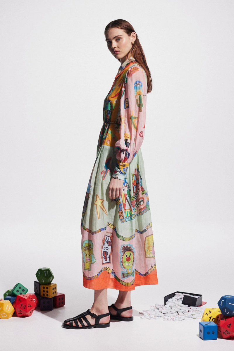 Classic Vintage Dress with a Flattering Fit