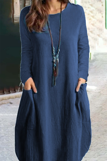 Classic Vintage Dress with a Flattering Fit