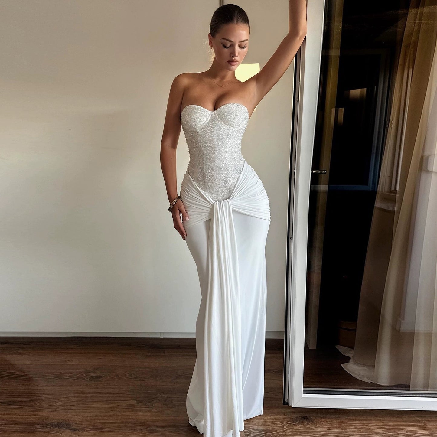 Beautifully Crafted Dress in a Classic Style