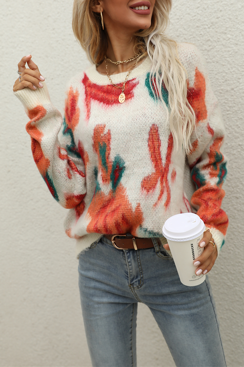 Effortlessly Elegant Sweater with a Timeless Design