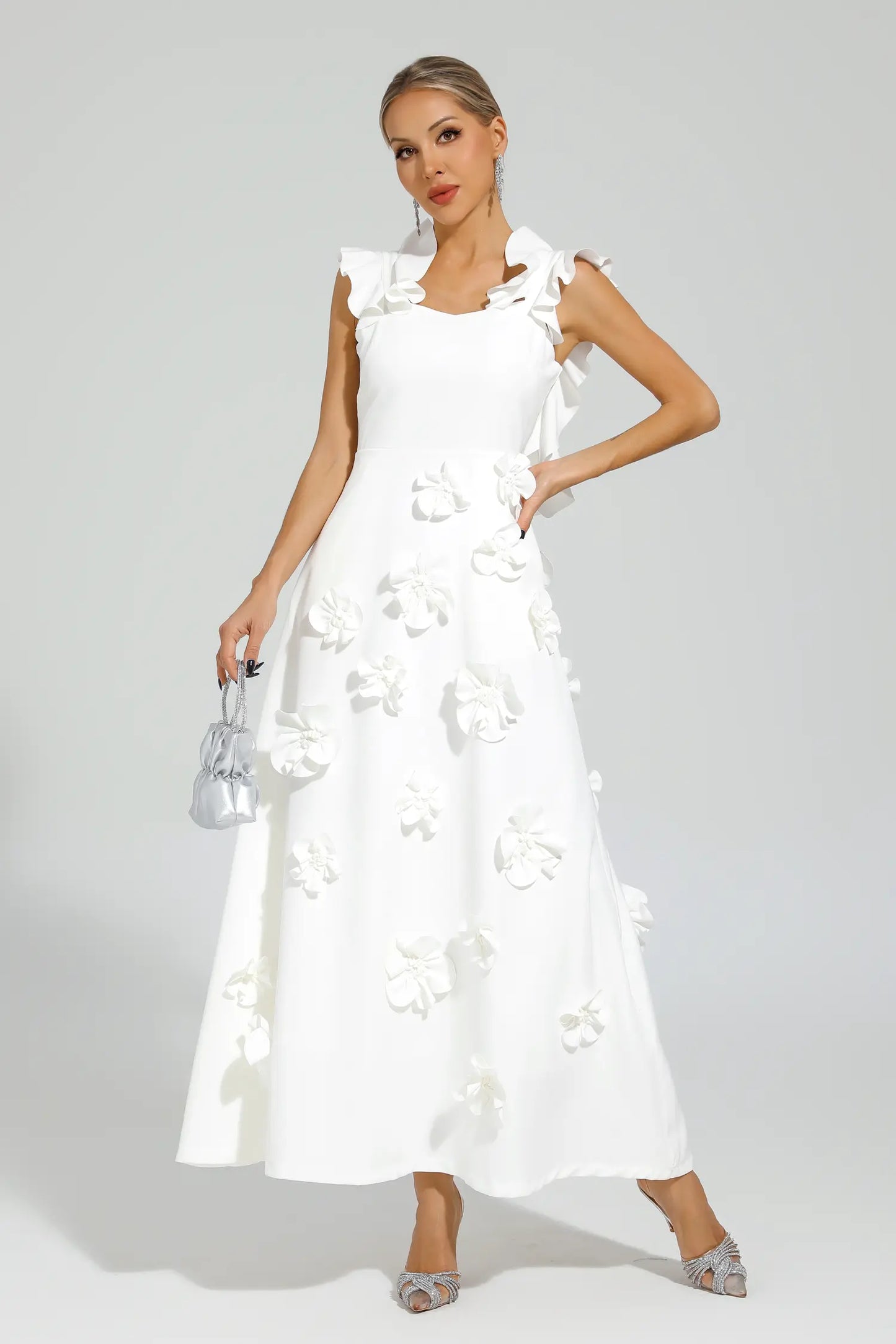 Polished Dress with an Effortless Classic Look