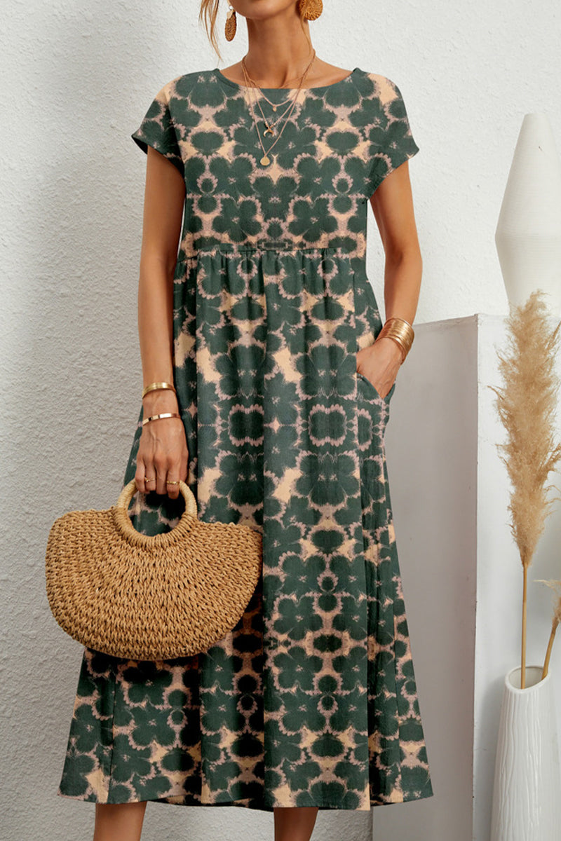 Classic Vintage Dress with a Flattering Fit
