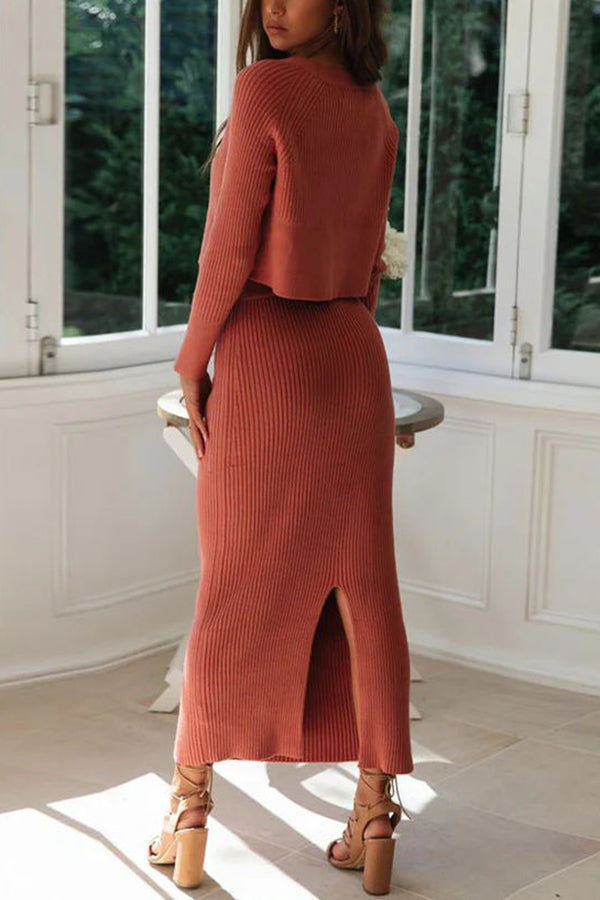 Classic Vintage Sweater with a Flattering Fit