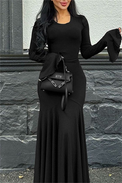 Polished Dress with an Effortless Classic Look
