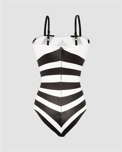 Gracefully Styled Garment for Any Occasion