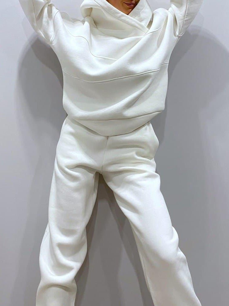 Classic Vintage Trousers with a Flattering Fit