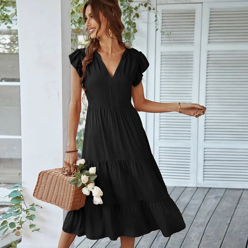 Beautifully Finished Dress in a Timeless Design