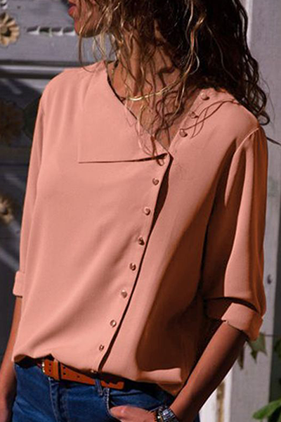 A Vintage Style Top with Delicate Timeless Details