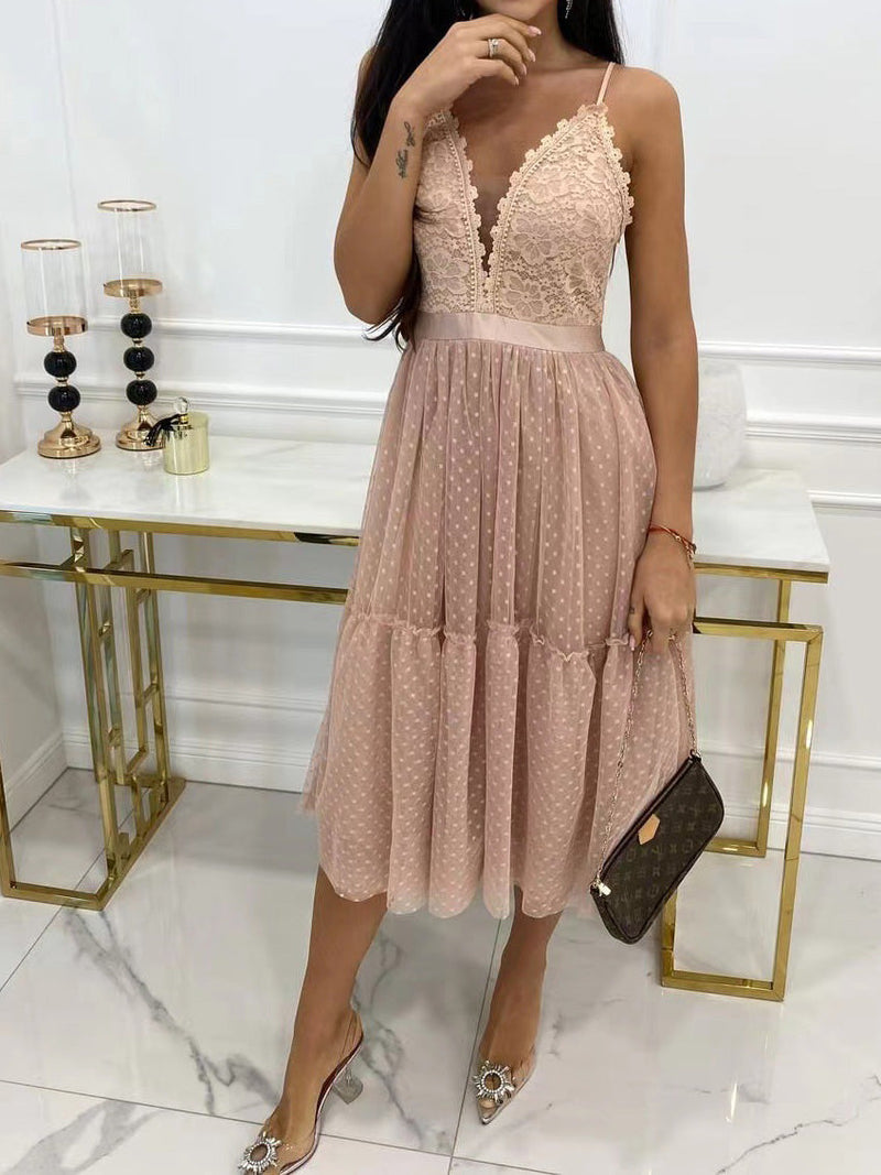 Classic Vintage Dress with a Flattering Fit