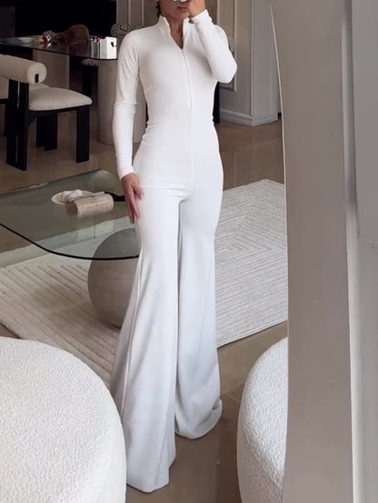 Effortlessly Elegant Garment with a Timeless Design