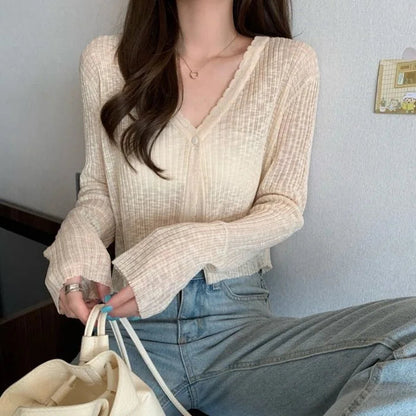 Classic Vintage Cardigan with a Flattering Fit