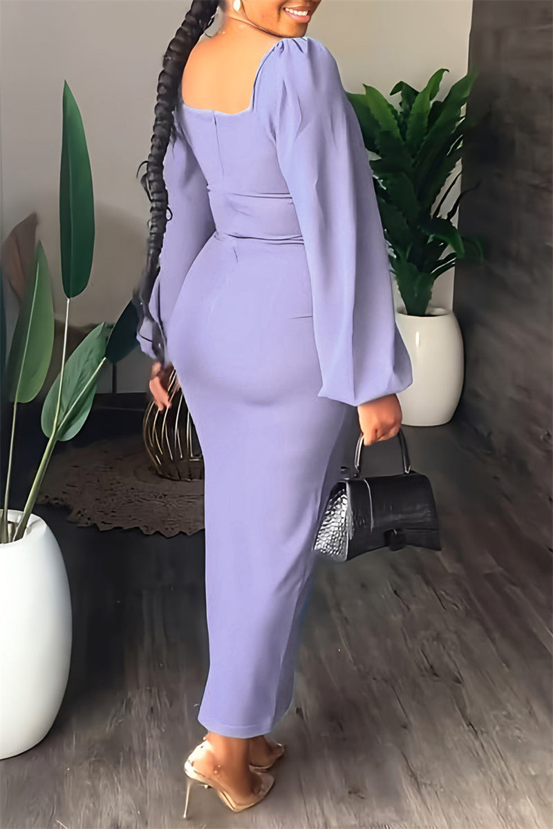 Well Tailored Dress with a Graceful Silhouette