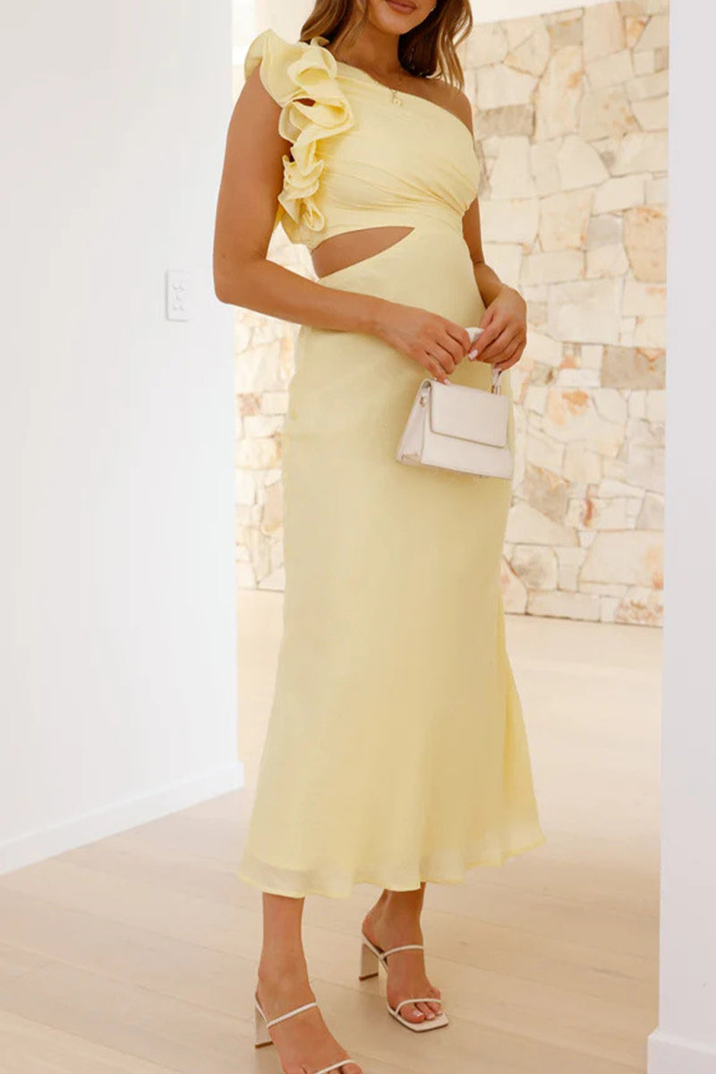 Gracefully Styled Dress for Any Occasion