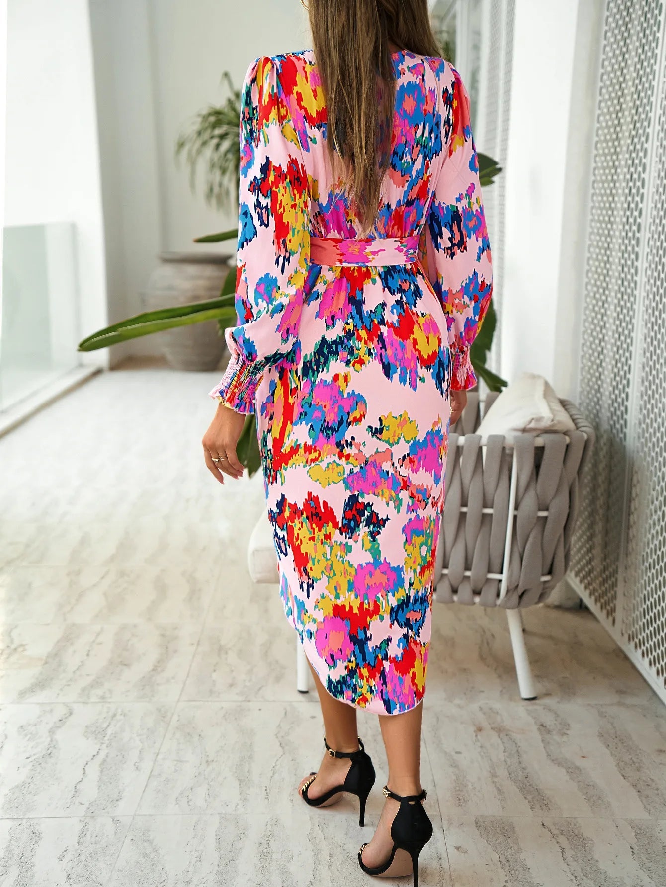 Classic Vintage Dress with a Flattering Fit