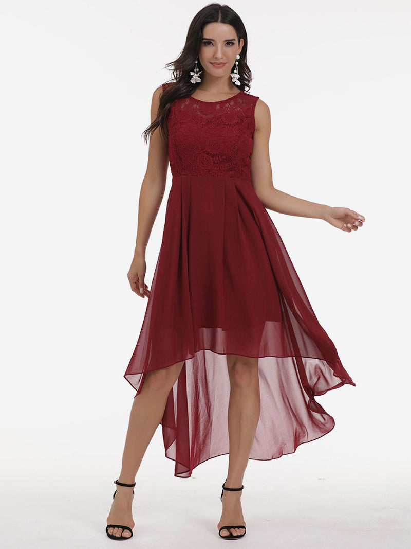 Well Tailored Dress with a Graceful Silhouette