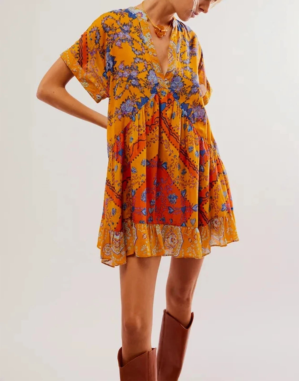 Gracefully Styled Dress for Any Occasion