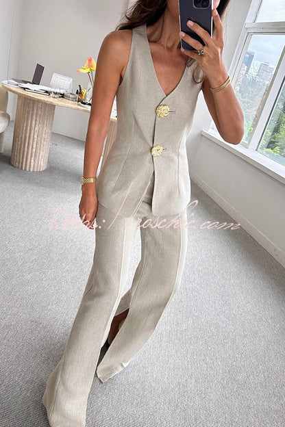 Well Tailored Pants with a Graceful Silhouette