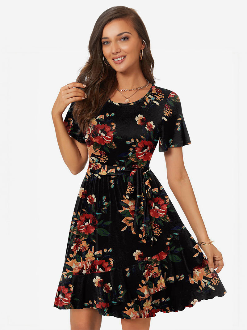 Classic Vintage Dress with a Flattering Fit