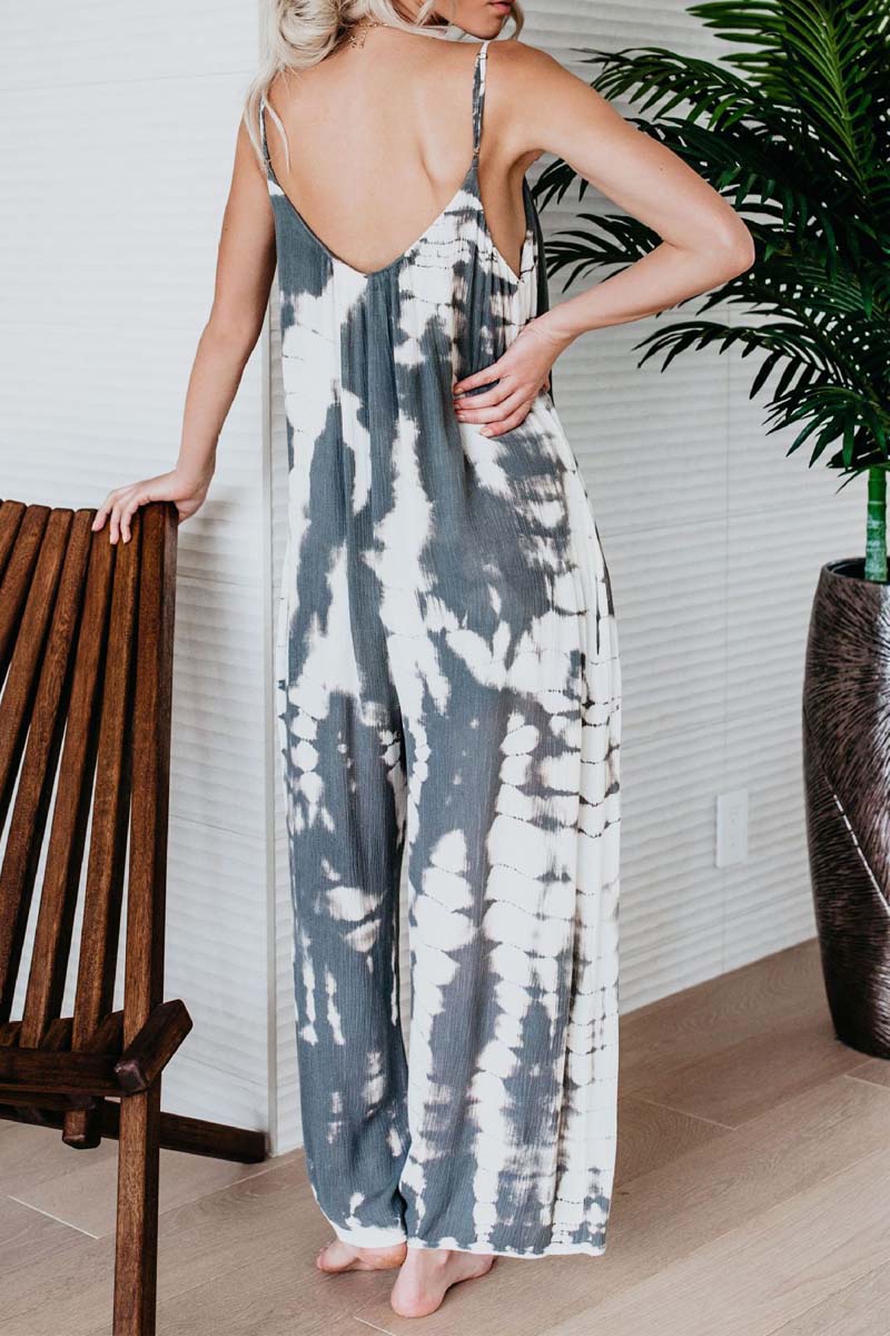 Well Tailored Garment with a Graceful Silhouette