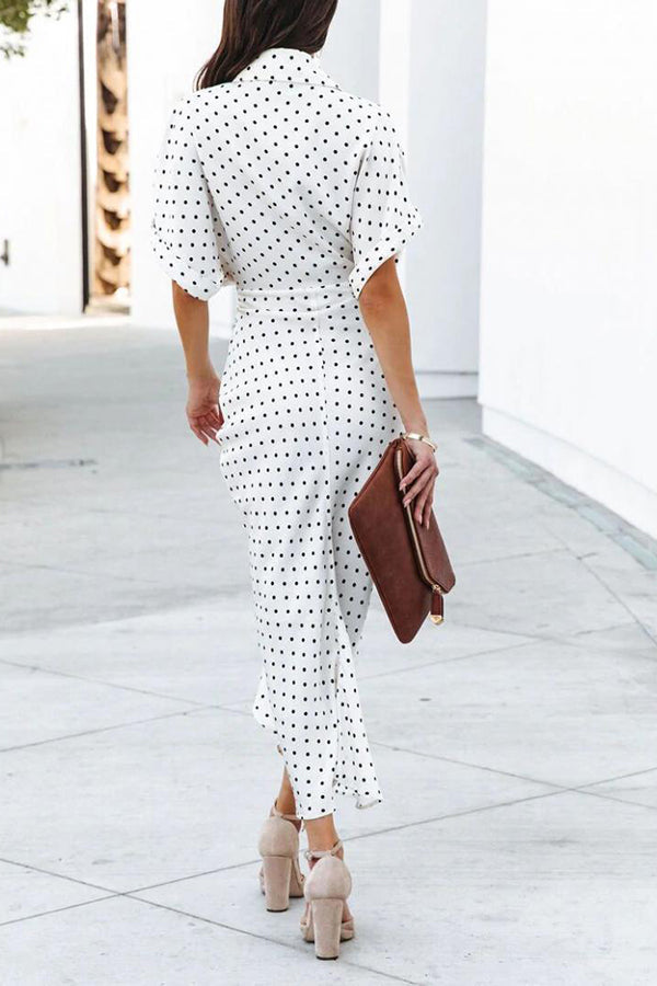 Classic Vintage Dress with a Flattering Fit