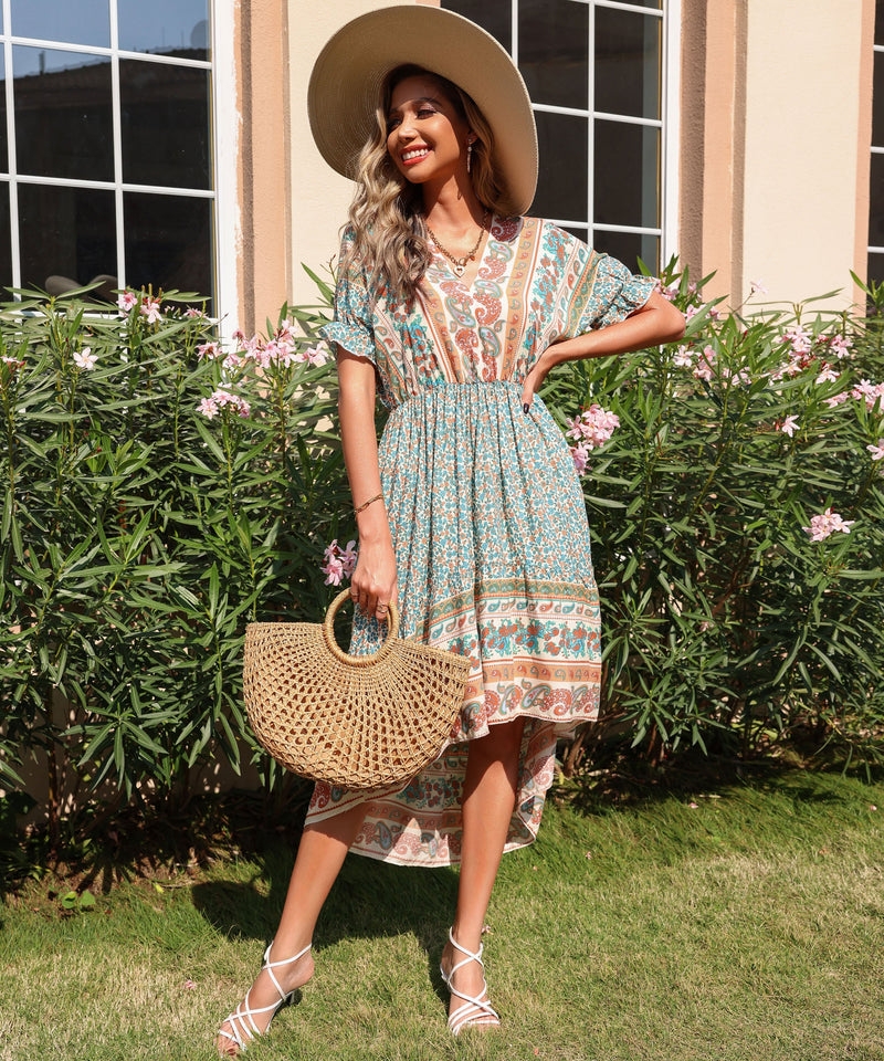 Classic Vintage & Enduringly Stylish Dress