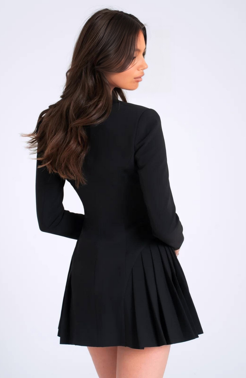 Sophisticated Dress with a Clean Classic Look