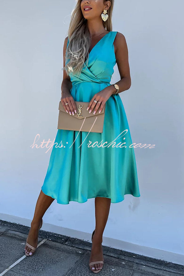 Classic Vintage & Enduringly Stylish Dress