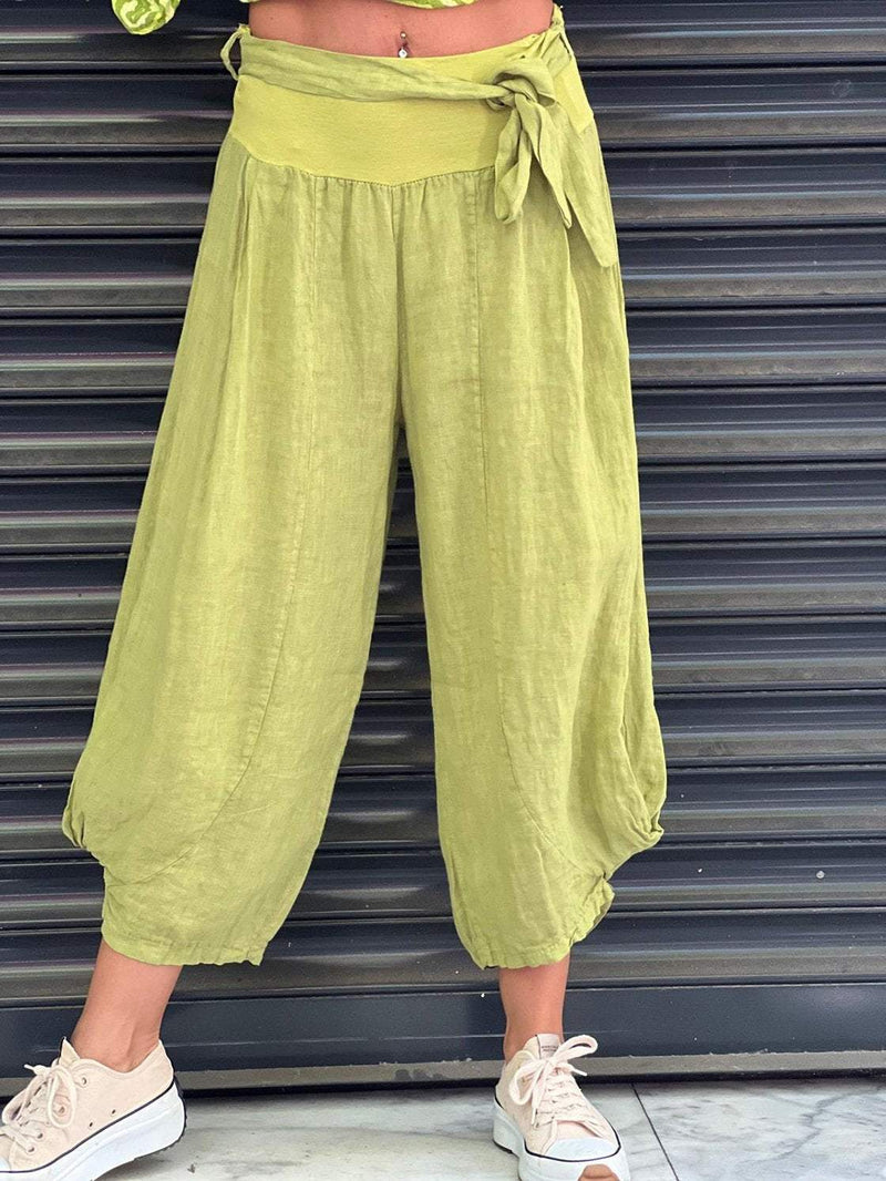Sophisticated Pants with a Clean Classic Look