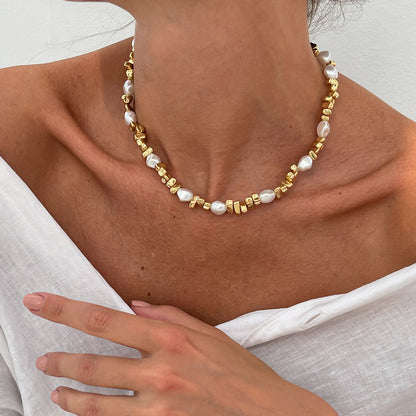 Charming Pearl Necklace for Any Occasion