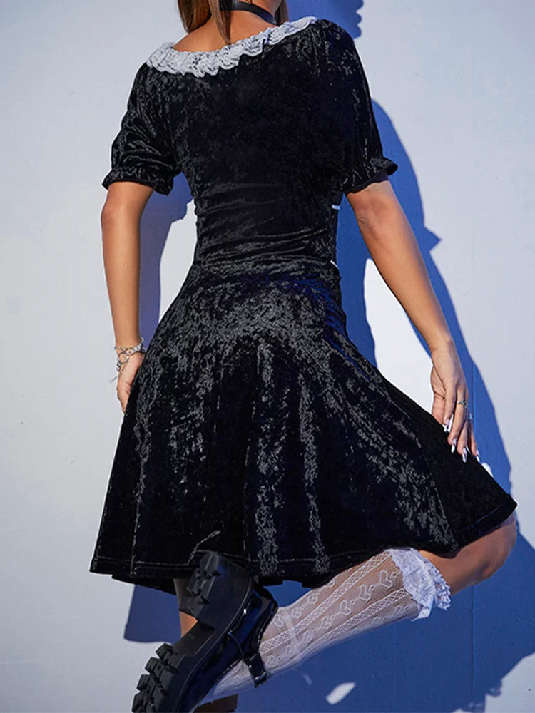 Beautifully Crafted Dress in a Classic Style