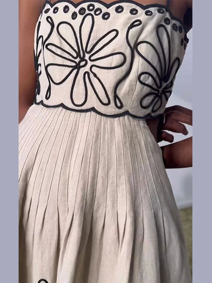Sophisticated Dress with a Clean Classic Look