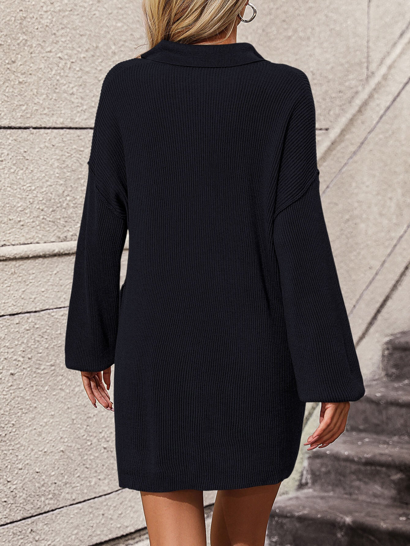 Effortlessly Elegant Sweater with a Timeless Design