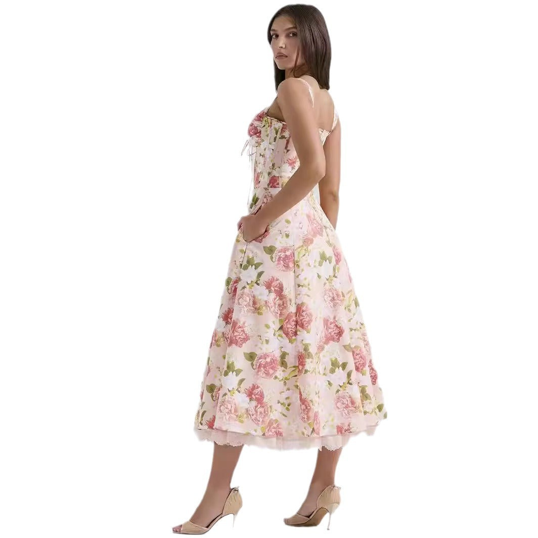 Classic Vintage Dress with a Flattering Fit