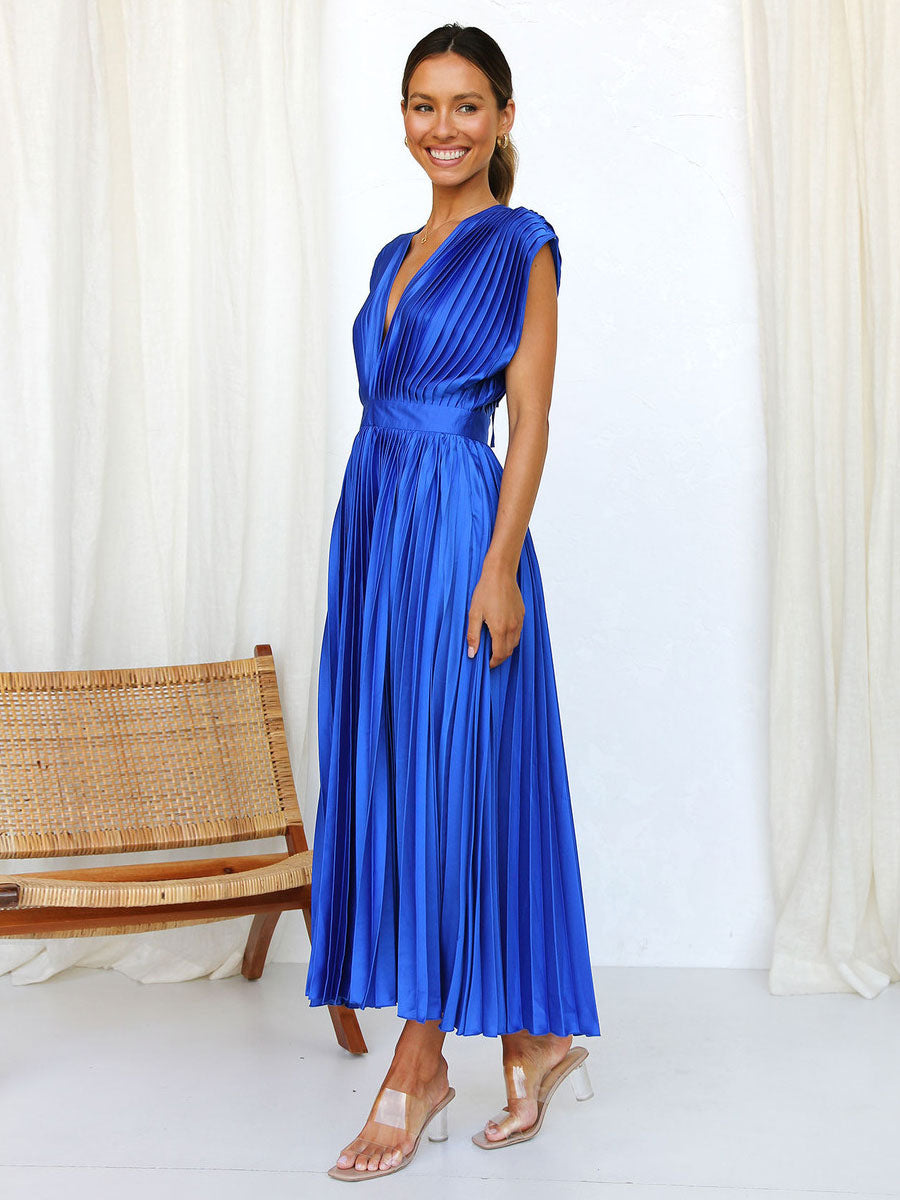 Sophisticated Dress with a Clean Classic Look
