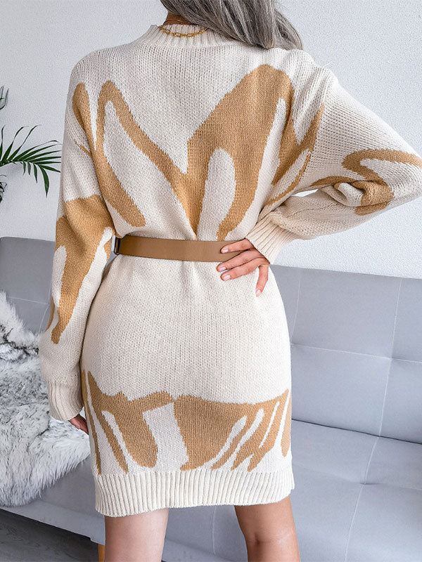 Classic Vintage Sweater with a Flattering Fit