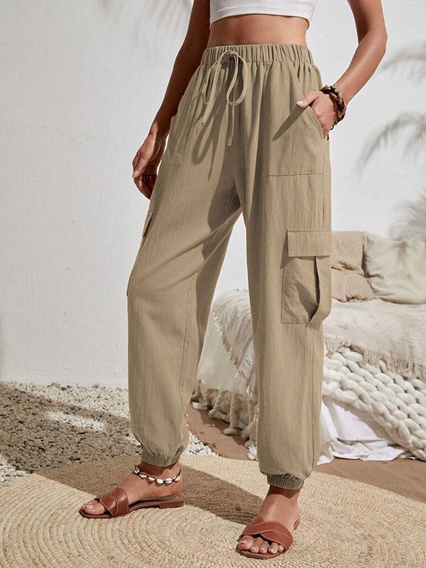 Well Tailored Pants with a Graceful Silhouette