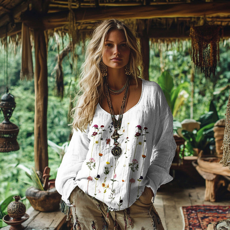 Effortlessly Elegant Blouse with a Timeless Design