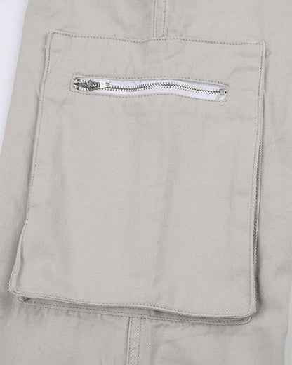 Well Tailored Pants with a Graceful Silhouette