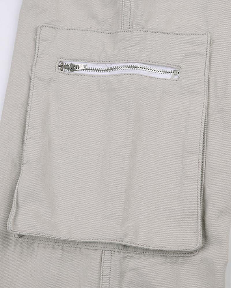 Well Tailored Pants with a Graceful Silhouette