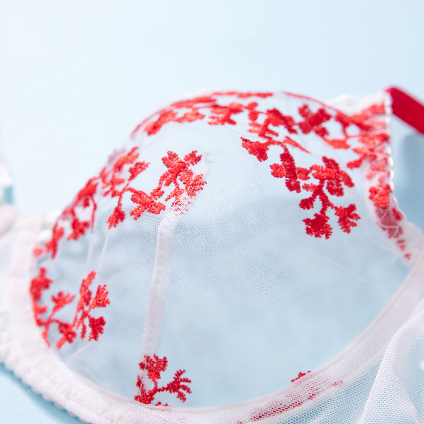 Effortlessly Elegant Garment with a Timeless Design