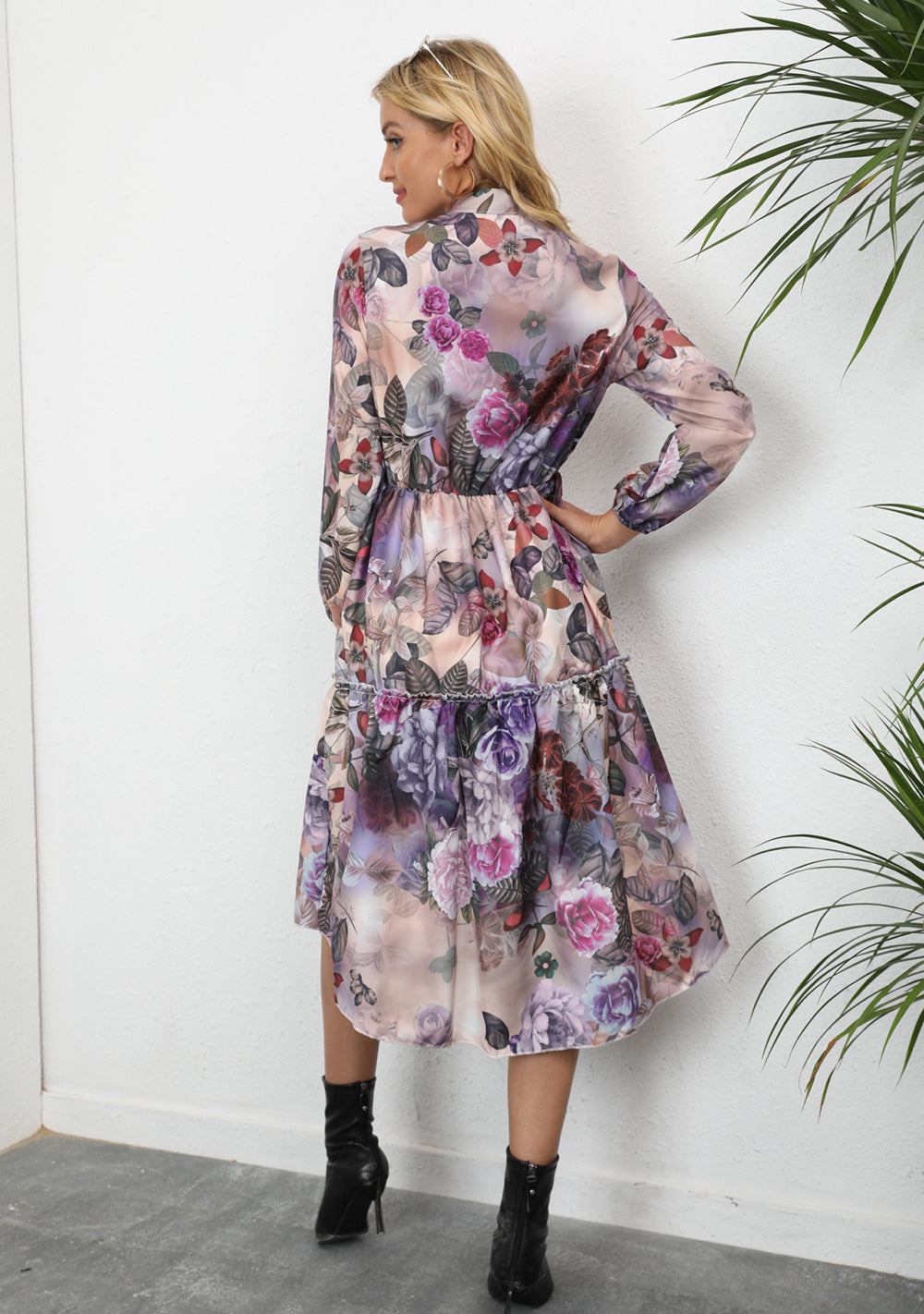 Effortlessly Elegant Dress with a Timeless Design