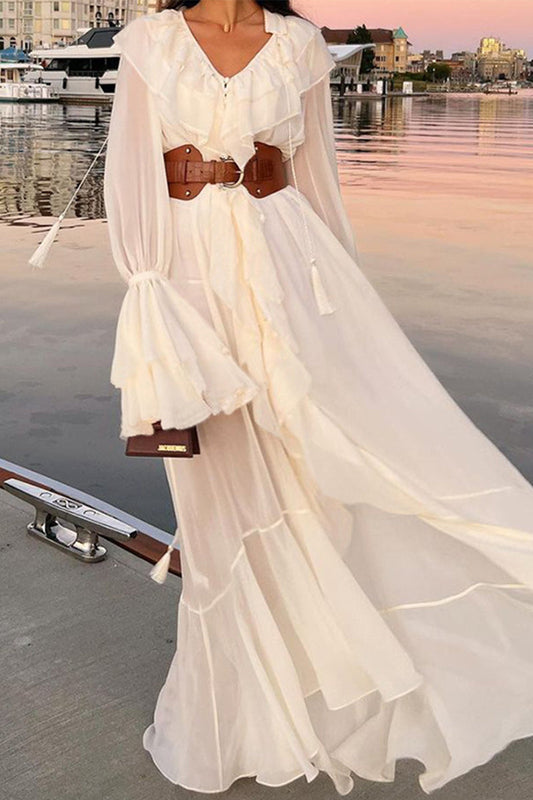 Effortlessly Elegant Dress with a Timeless Design