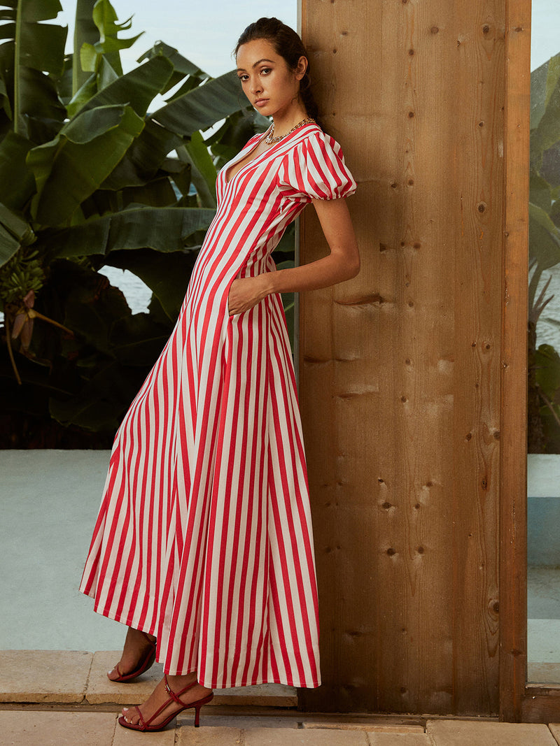 Classic Vintage Dress with a Flattering Fit