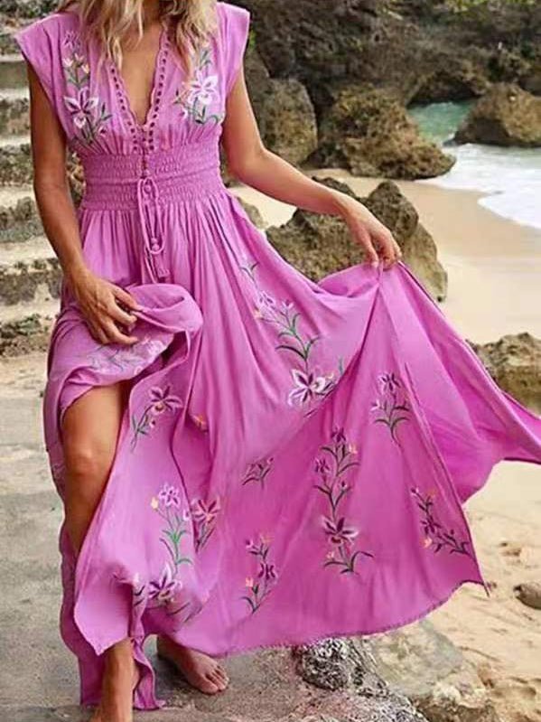 Sophisticated Dress with a Clean Classic Look