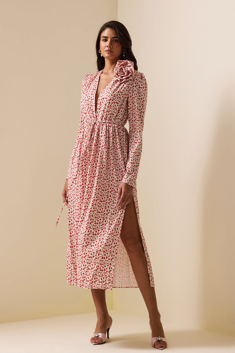 Gracefully Styled Dress for Any Occasion