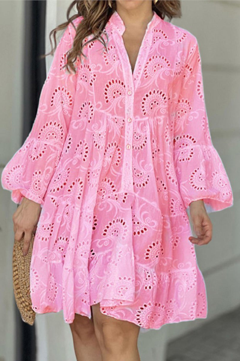 Beautifully Finished Dress in a Timeless Design