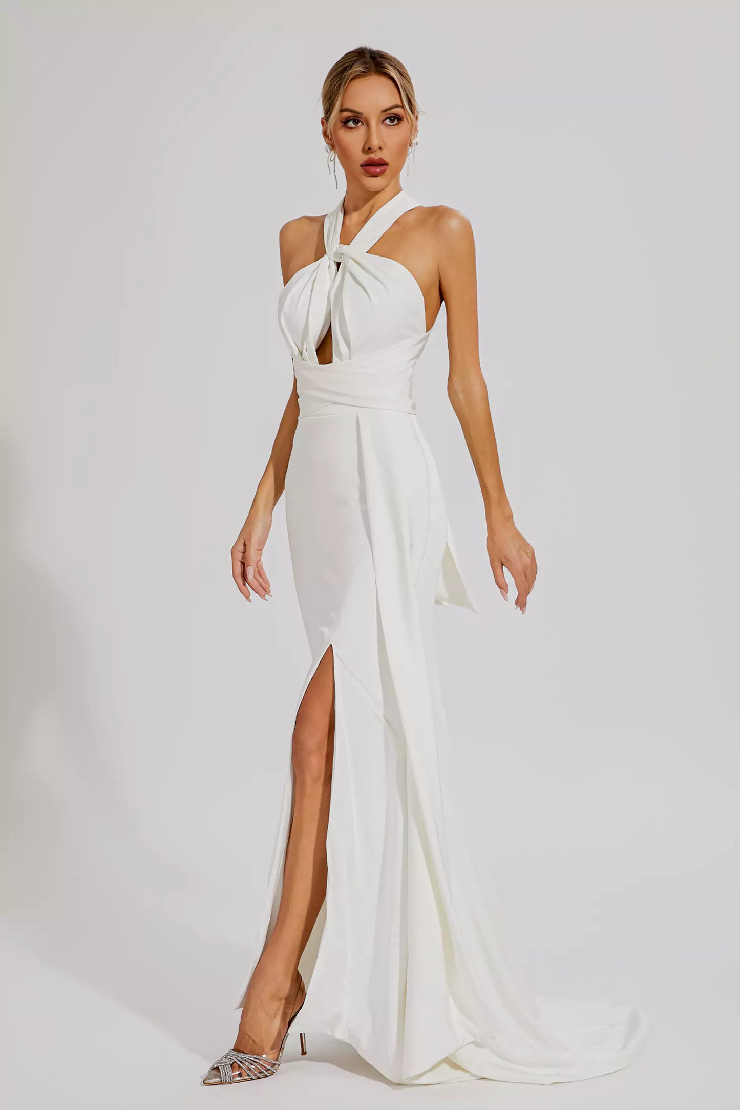 Beautifully Crafted Dress in a Classic Style