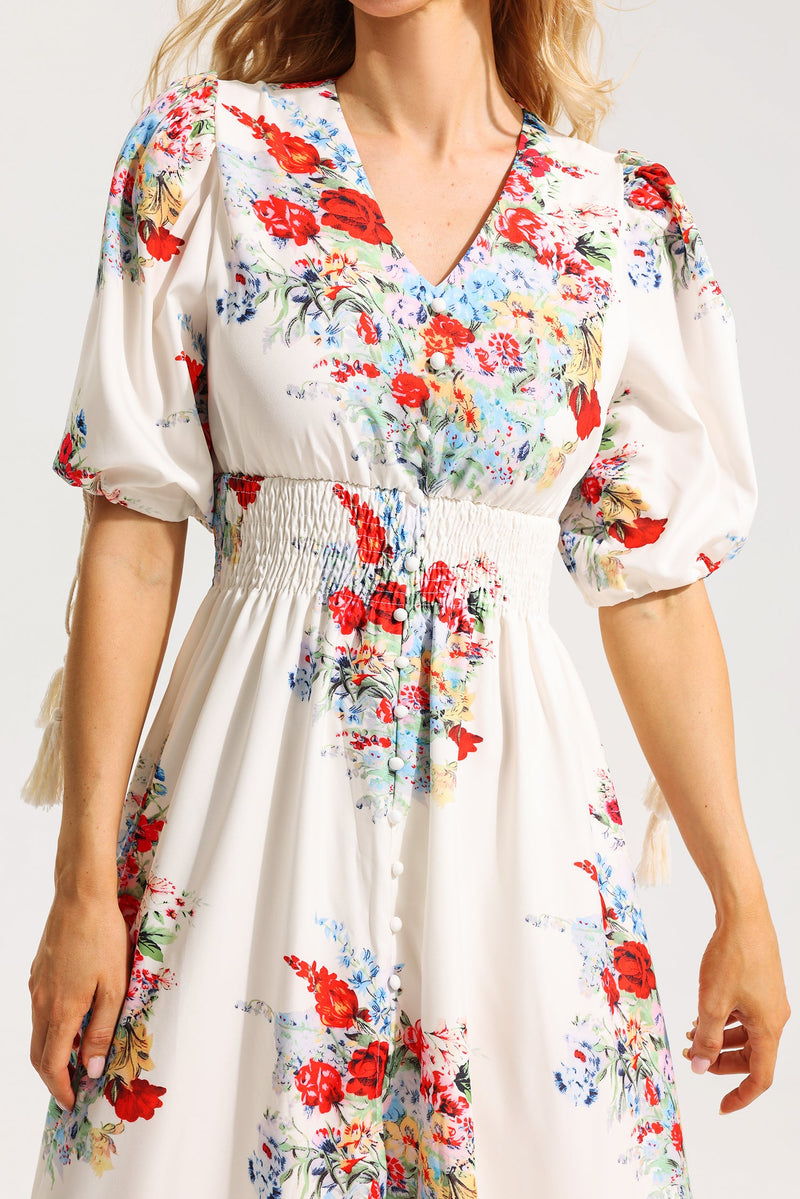Beautifully Finished Dress in a Timeless Design