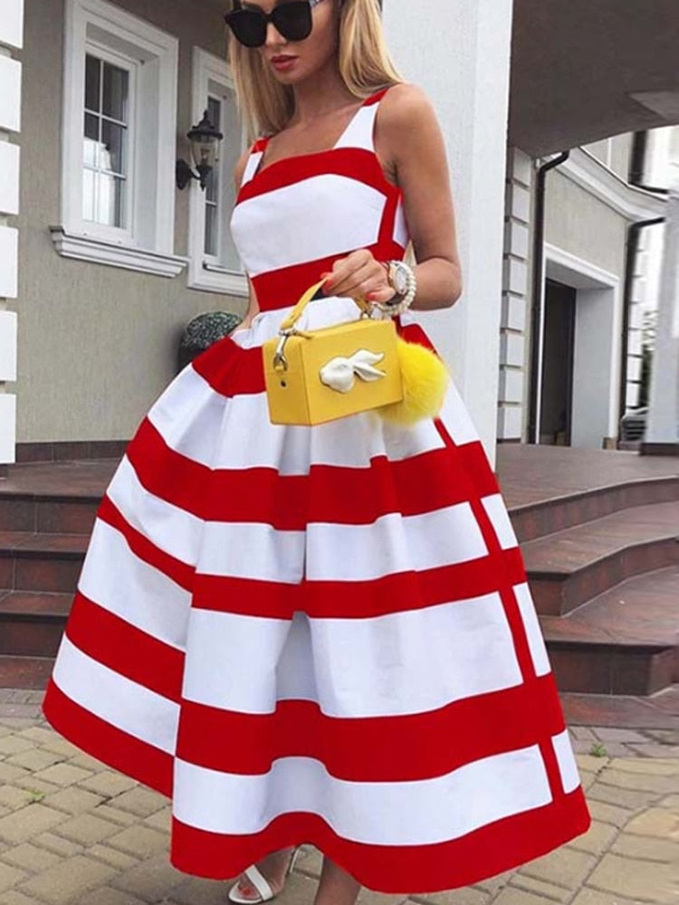 Classic Vintage Dress with a Flattering Fit